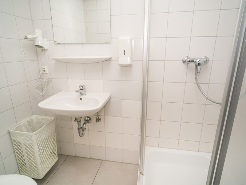 https://www.babelfish-hostel.de/media/Galeryrooms/003 double room.jpg